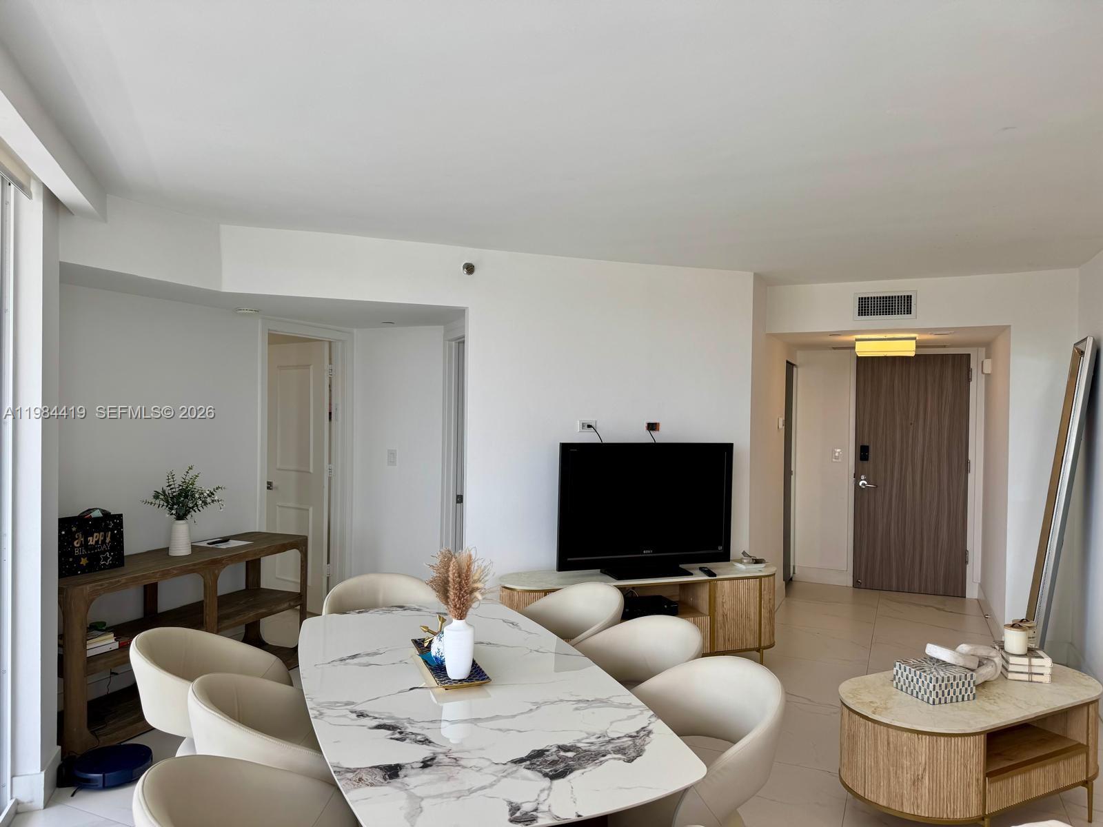 1410 2 / 2 1300 sq. ft. $ 2026-03-17 0 Photo