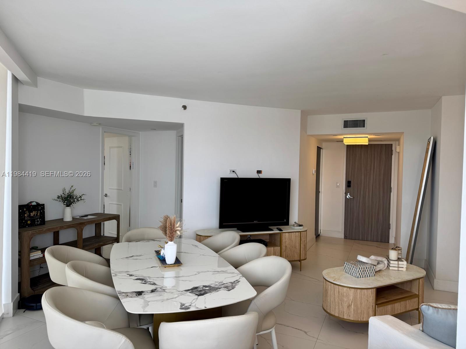 1410 2 / 2 1300 sq. ft. $ 2026-03-17 0 Photo