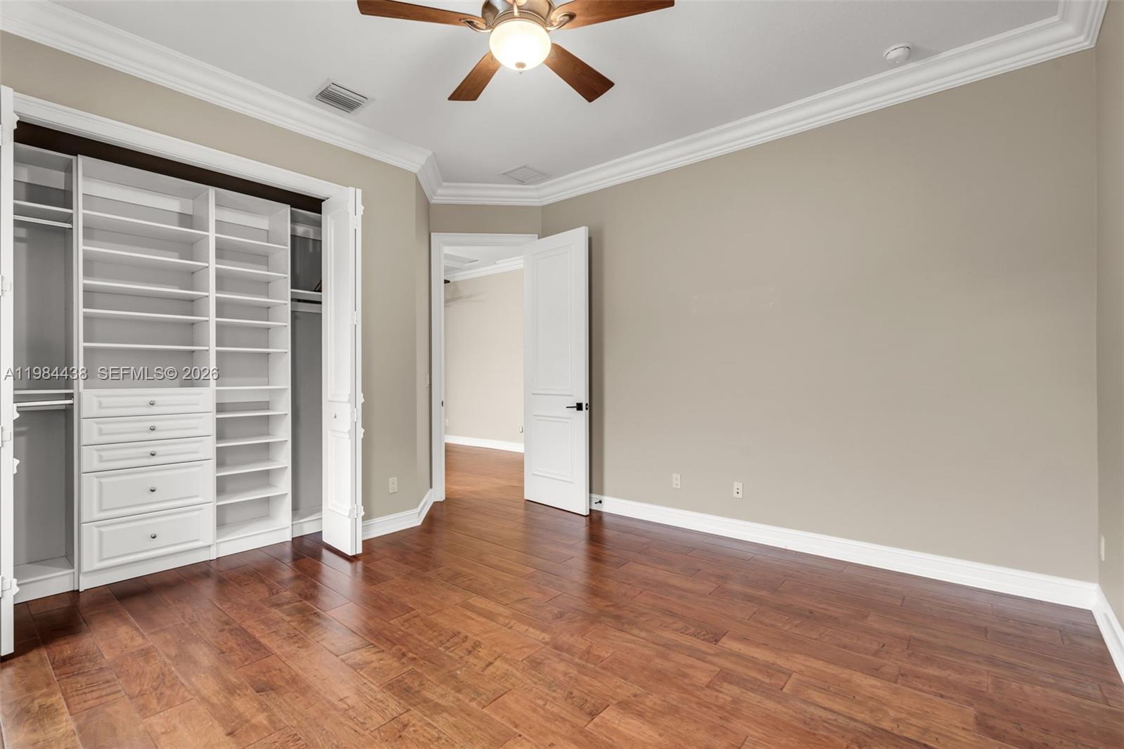 See details 10291 5 / 7 4452 sq. ft. $ 2026-09-28 0 Photo
