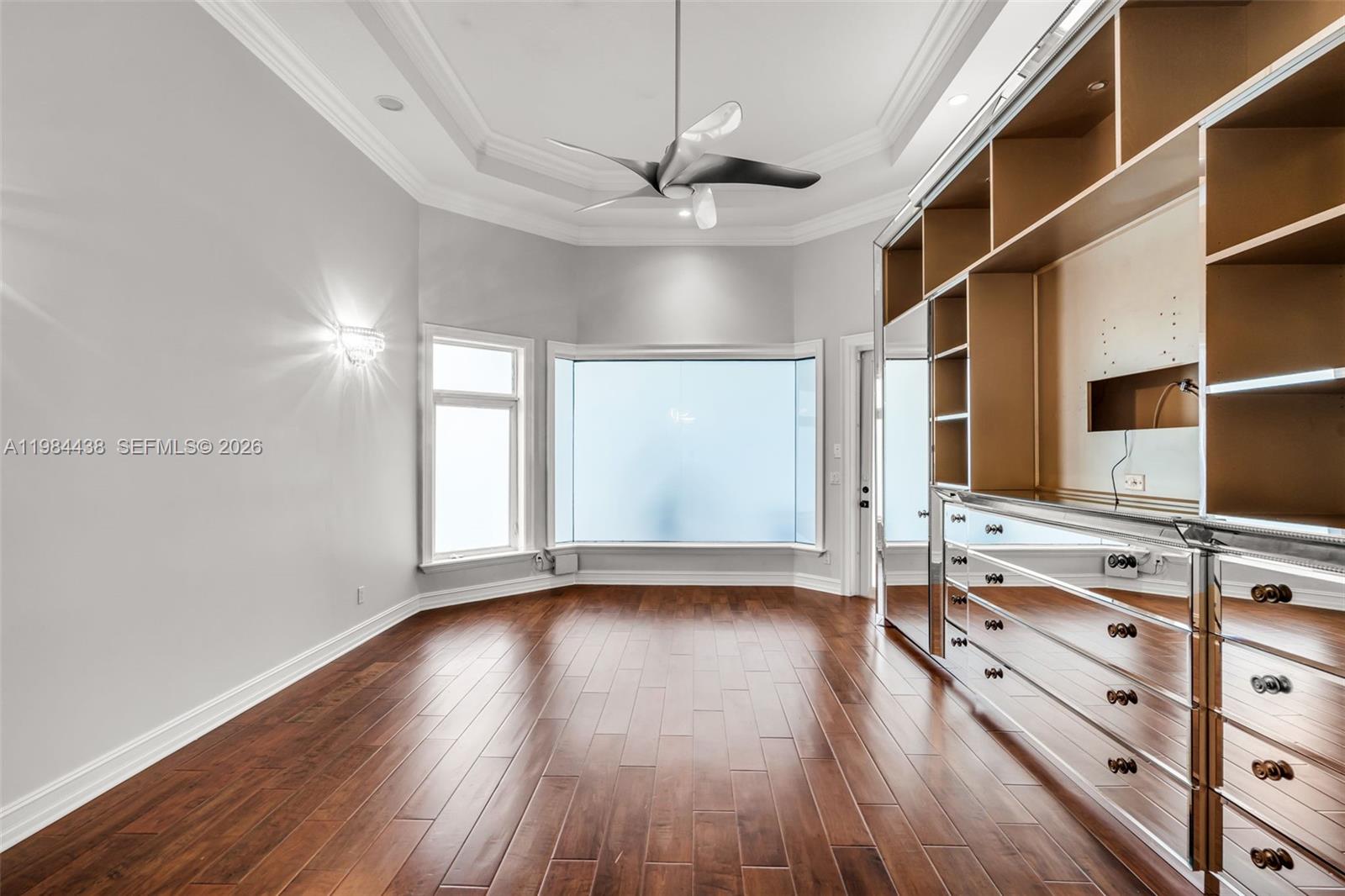 See details 10291 5 / 7 4452 sq. ft. $ 2026-09-28 0 Photo
