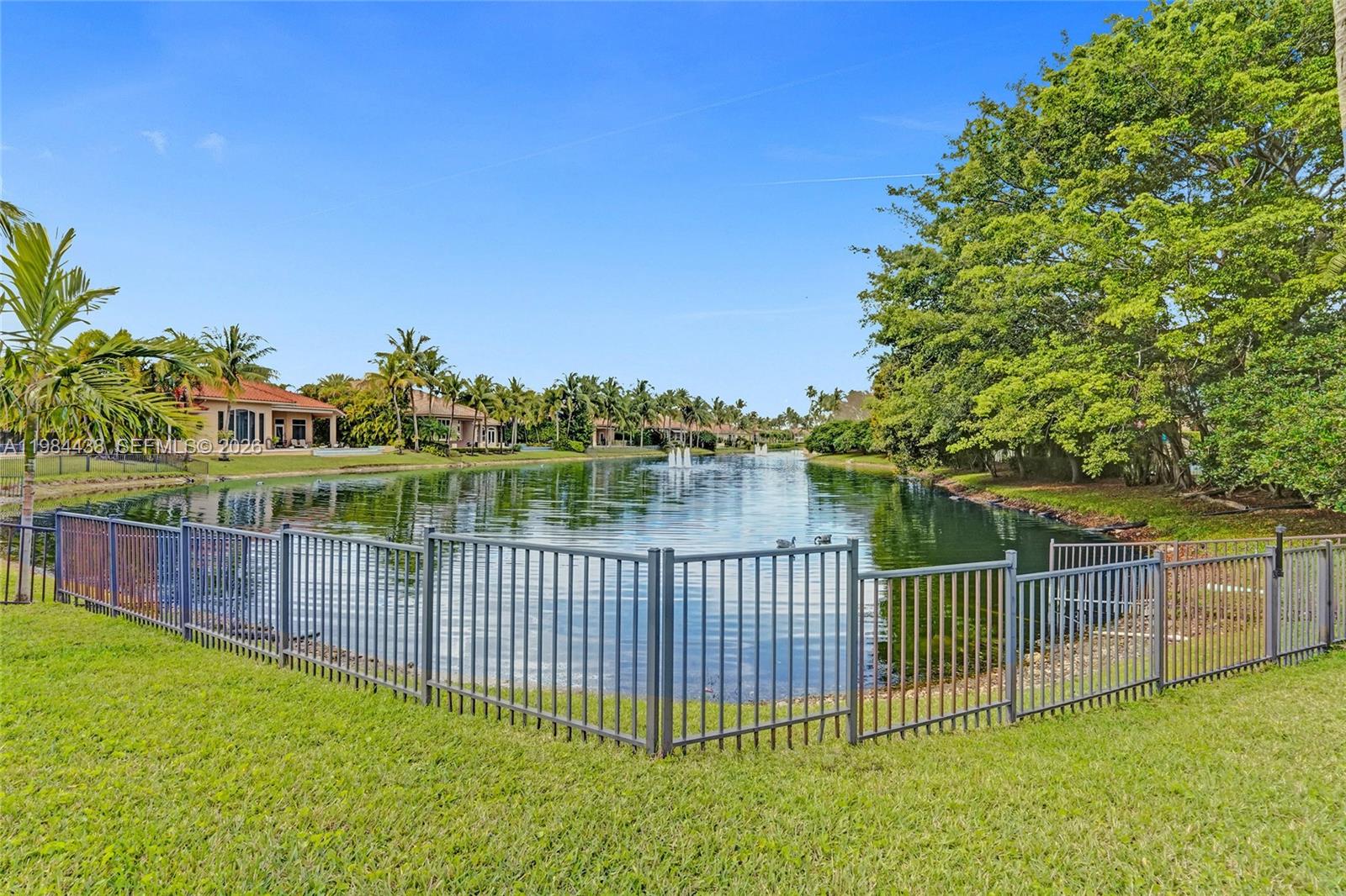 See details 10291 5 / 7 4452 sq. ft. $ 2026-09-28 0 Photo