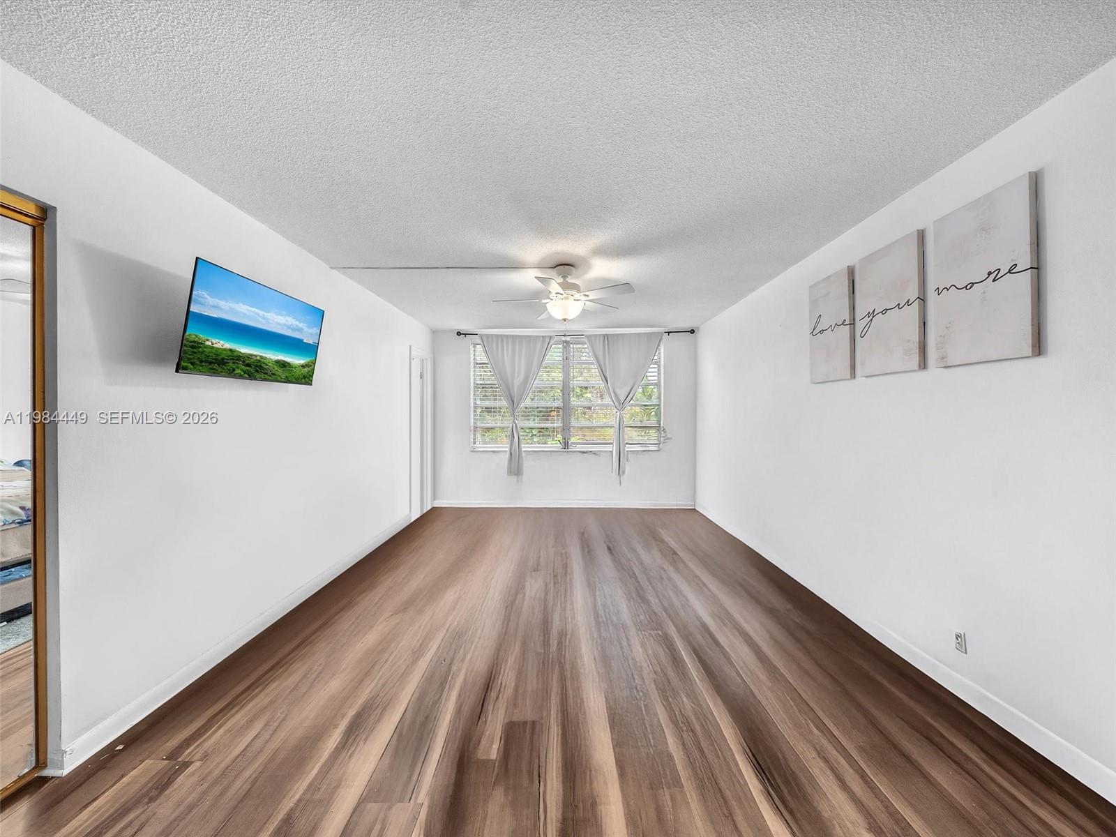 Ver detalles 307 2 / 2 1156 sq. ft. $ 2026-05-19 0 foto