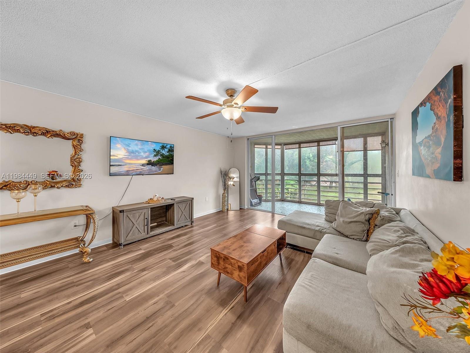 Ver detalles 307 2 / 2 1156 sq. ft. $ 2026-05-19 0 foto