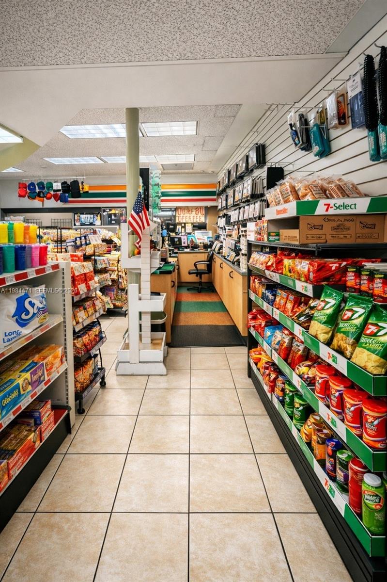   /   sq. ft. $ 2026-03-17 0 foto