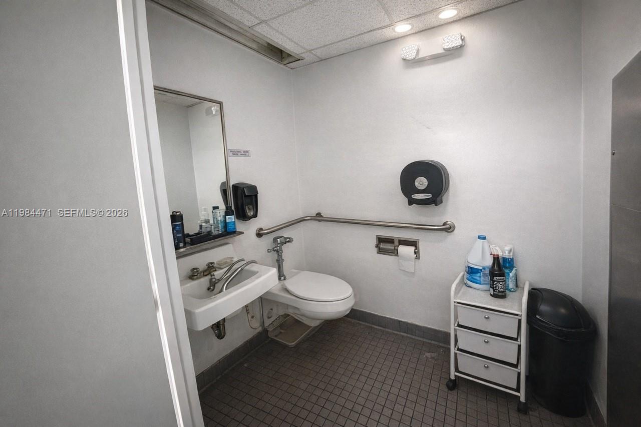   /   sq. ft. $ 2026-03-17 0 foto