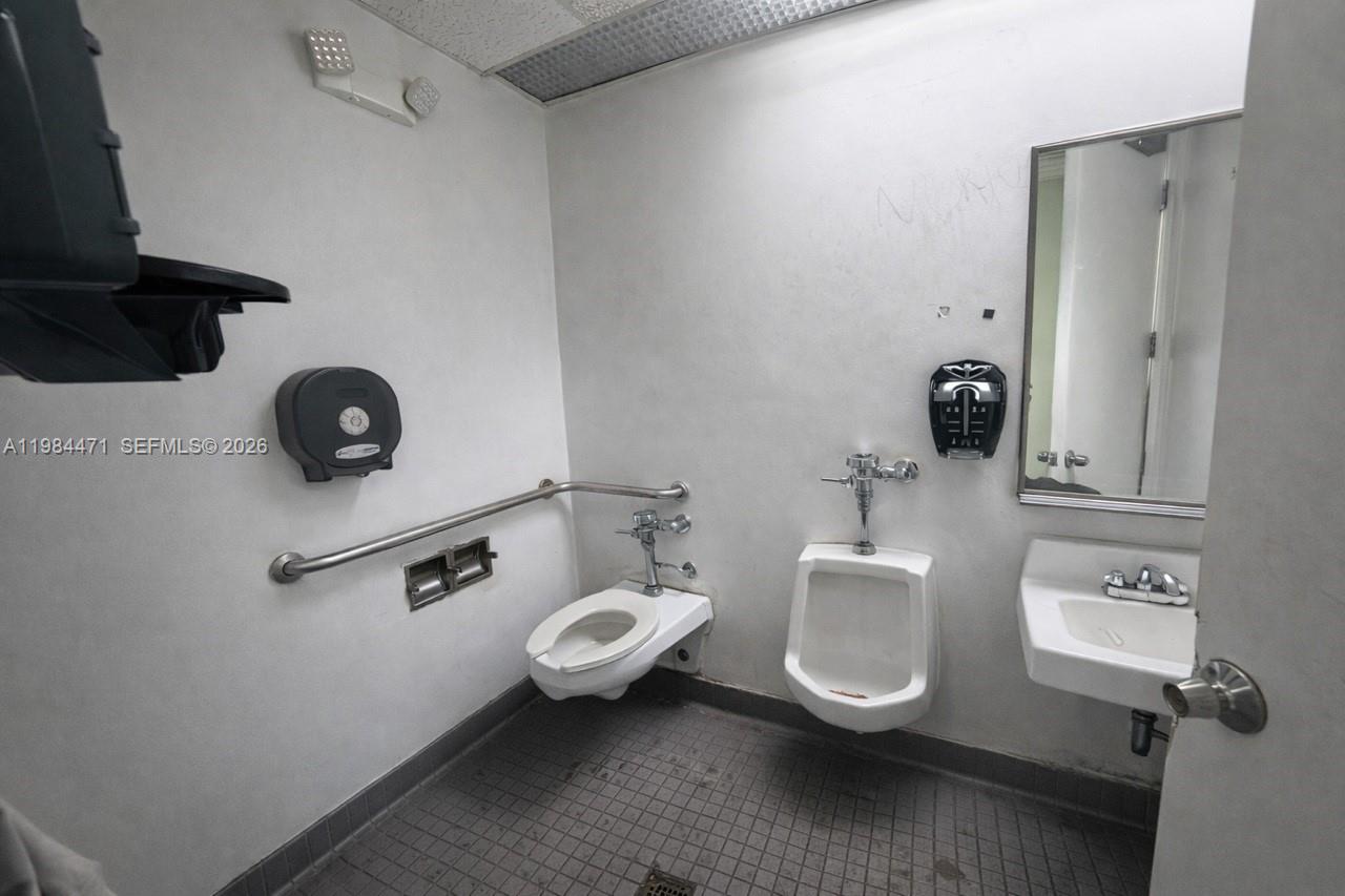   /   sq. ft. $ 2026-03-17 0 foto