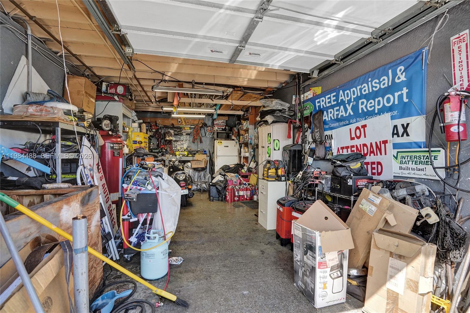   /   sq. ft. $ 2026-03-17 0 foto