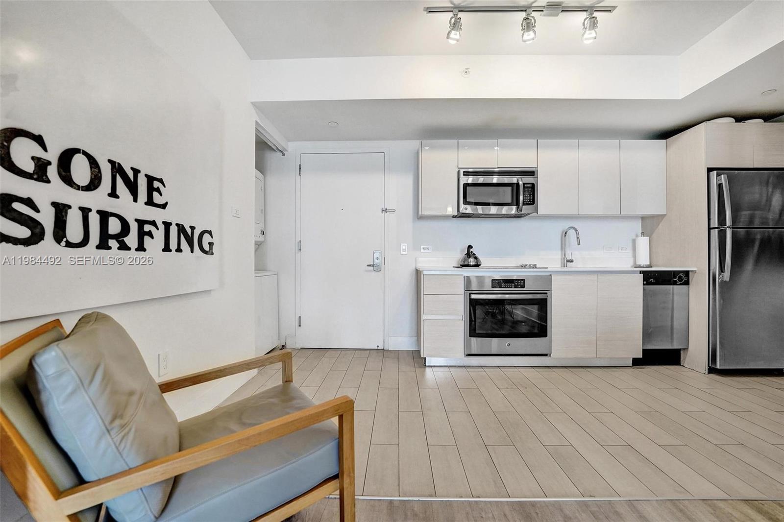 Photo of 2602 Hallandale Beach Blvd #R906, Hallandale Beach, Florida, 33009 -