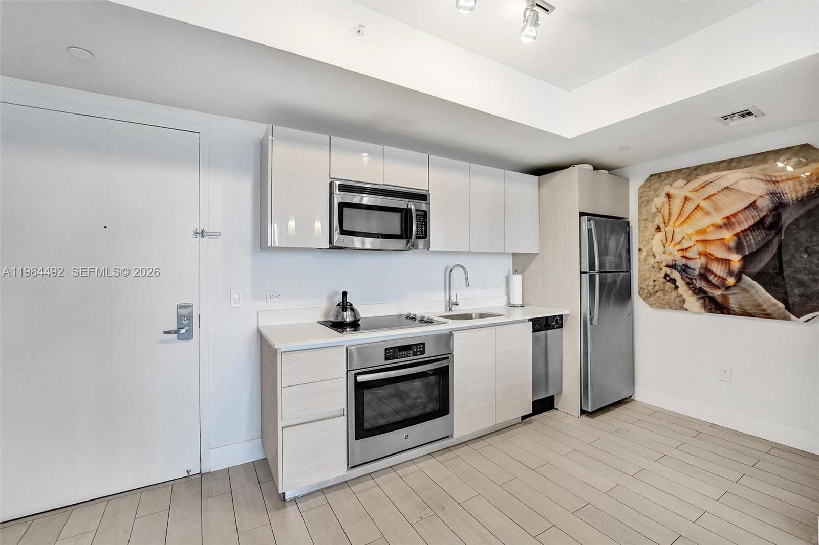 Photo of 2602 Hallandale Beach Blvd #R906, Hallandale Beach, Florida, 33009 -