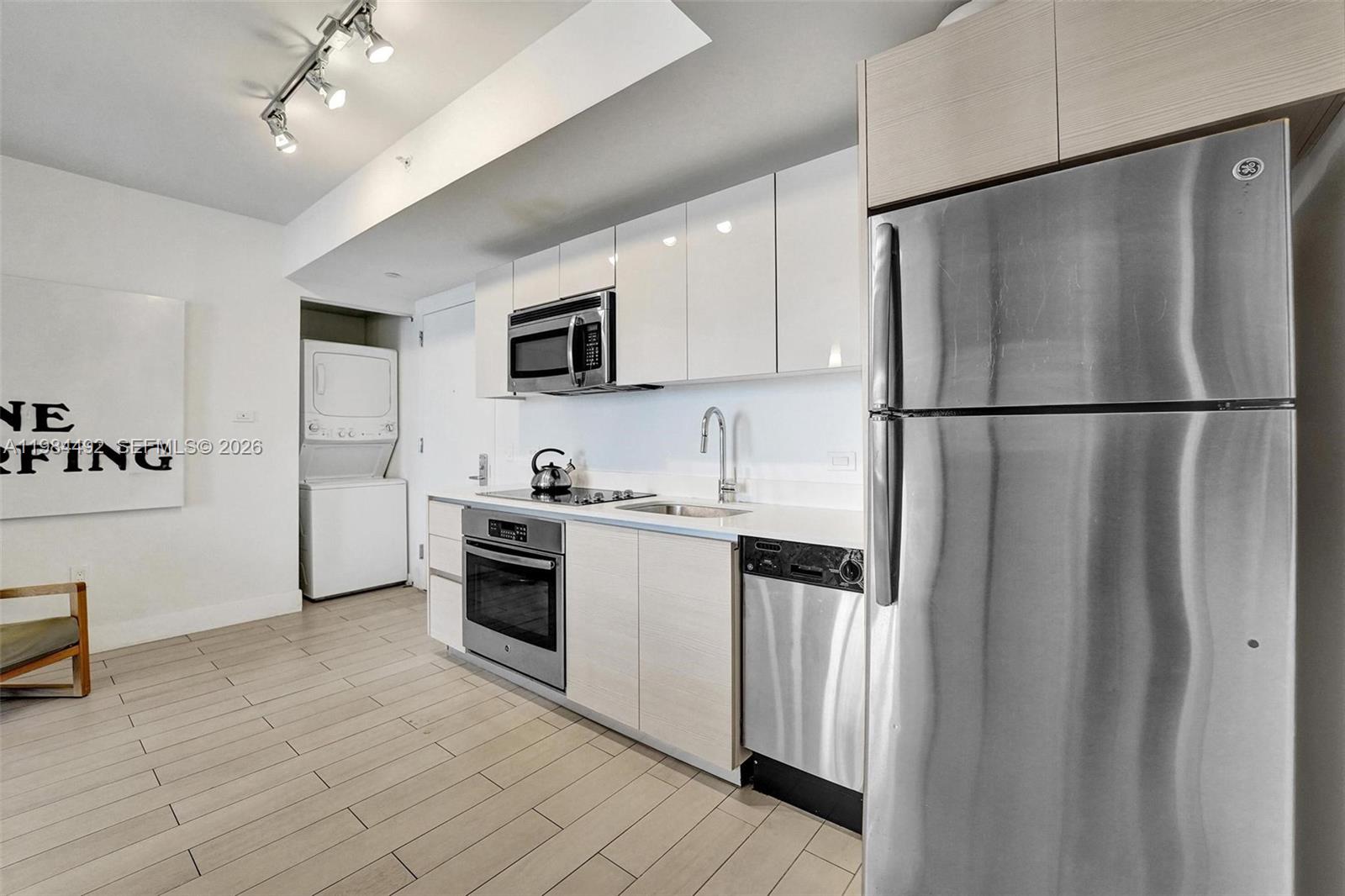 Photo of 2602 Hallandale Beach Blvd #R906, Hallandale Beach, Florida, 33009 -