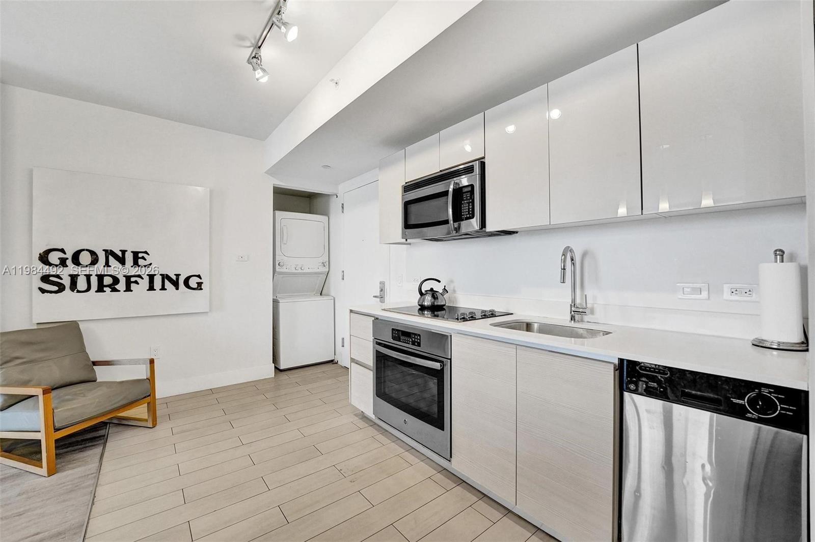 Photo of 2602 Hallandale Beach Blvd #R906, Hallandale Beach, Florida, 33009 -