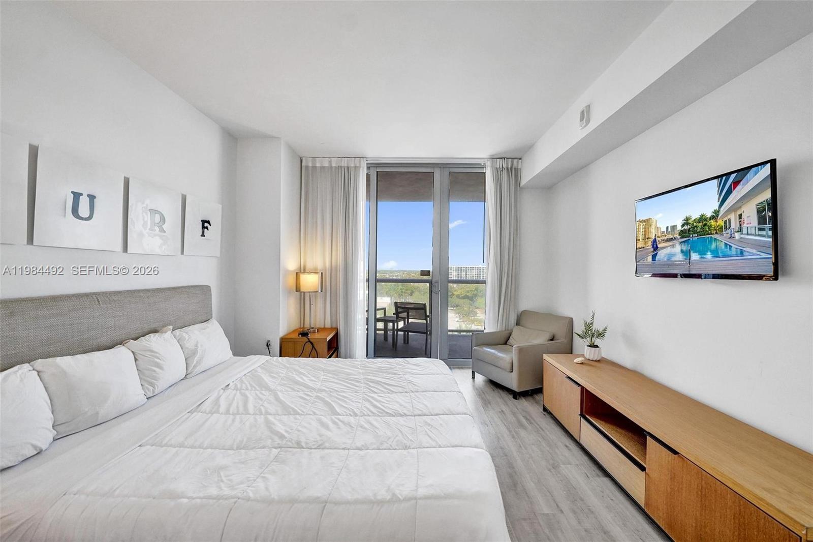 Photo of 2602 Hallandale Beach Blvd #R906, Hallandale Beach, Florida, 33009 -