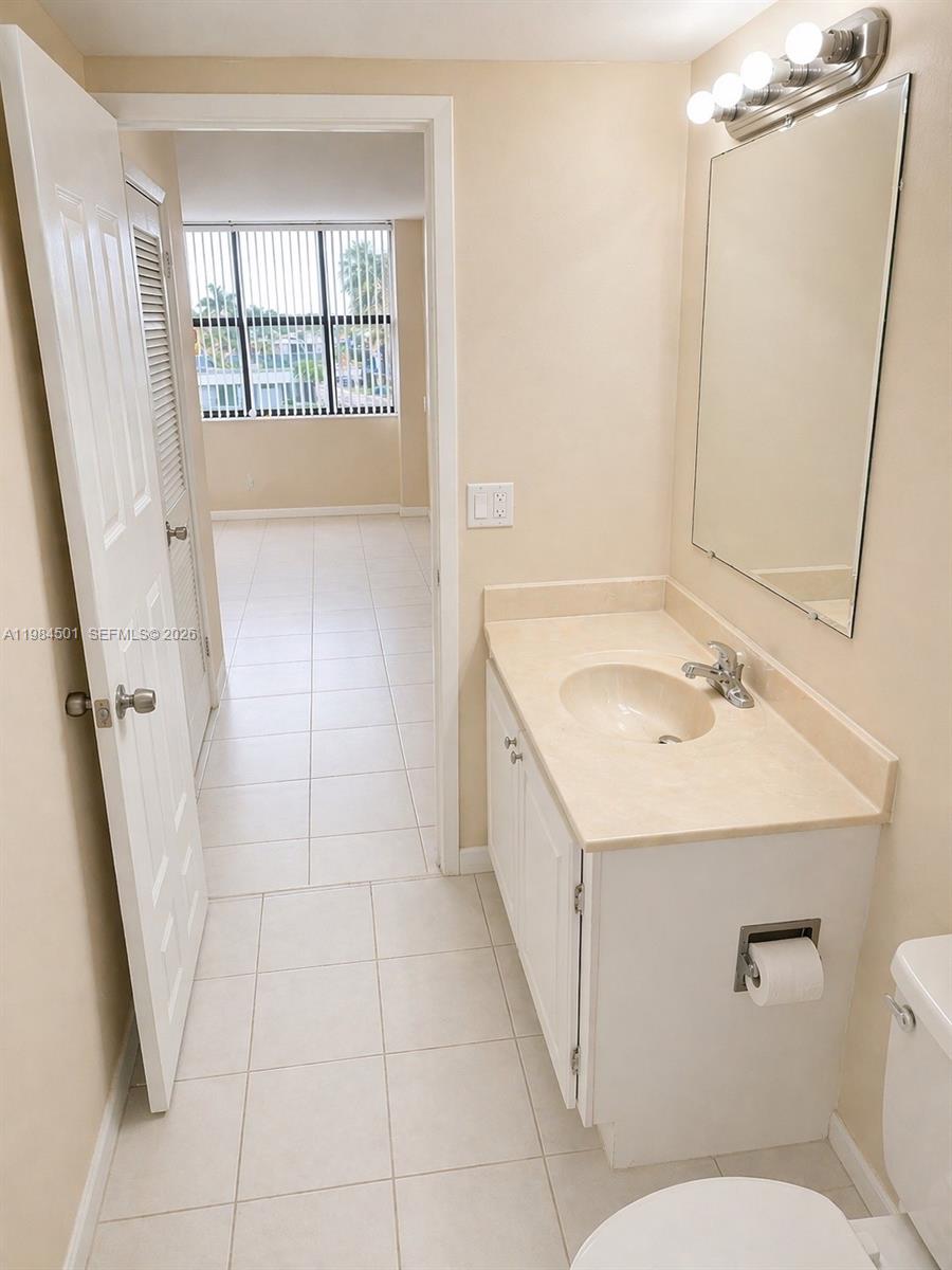 Photo of 2500 Parkview Dr  #509, Hallandale Beach, Florida, 33009 - 