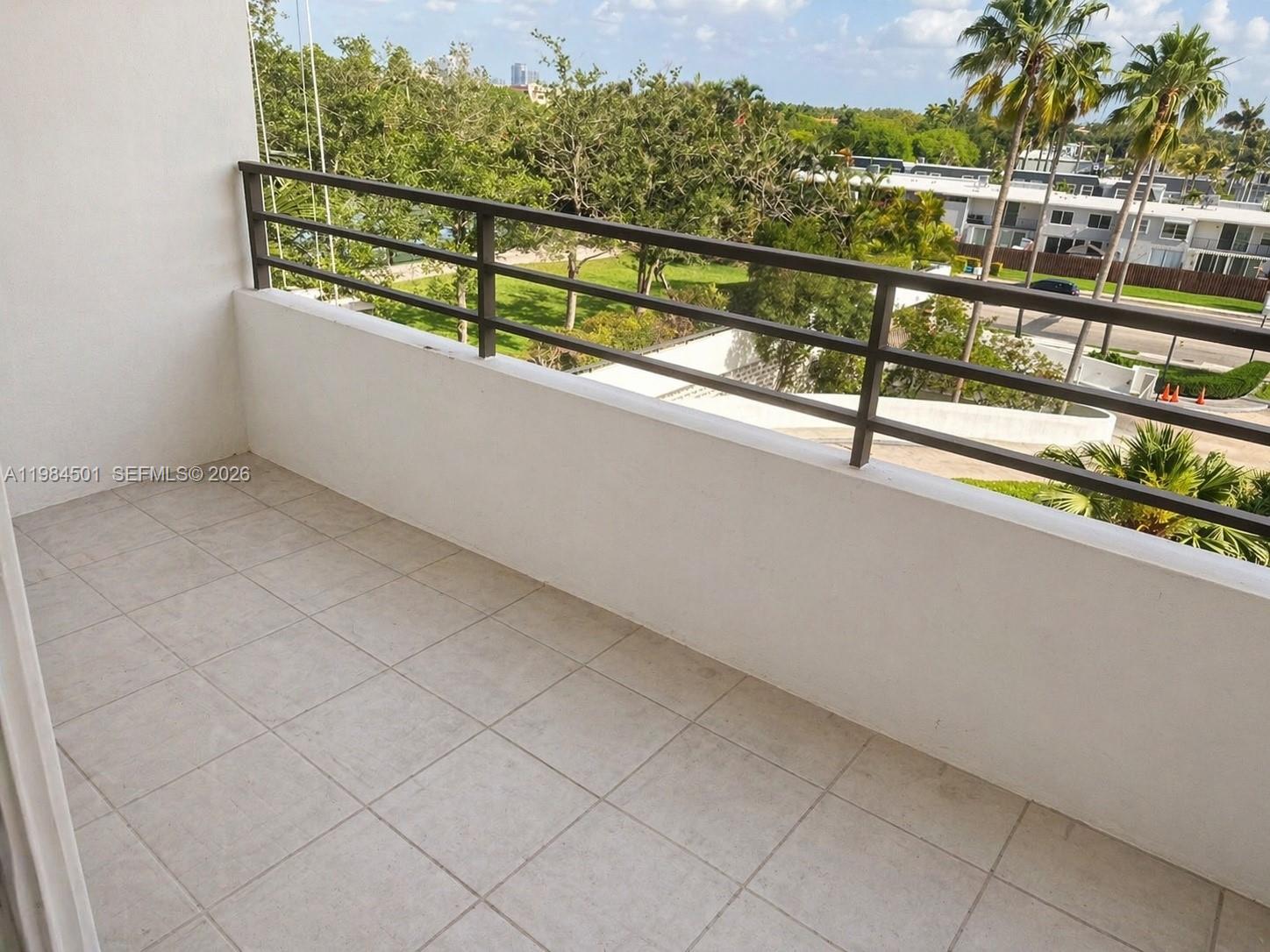 Photo of 2500 Parkview Dr  #509, Hallandale Beach, Florida, 33009 - 