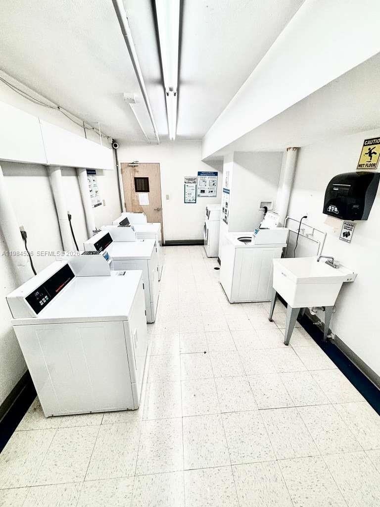 825 0 / 1 565 кв.футов $ 2026-03-20 0 Фото