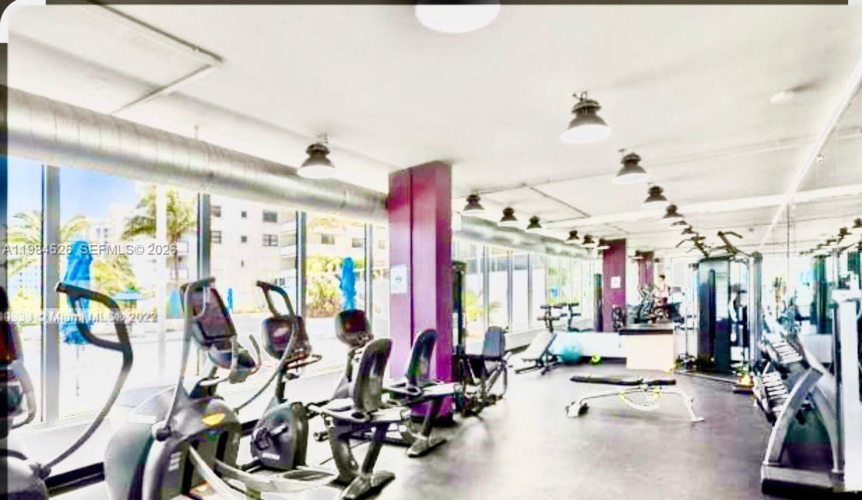 825 0 / 1 565 кв.футов $ 2026-03-20 0 Фото