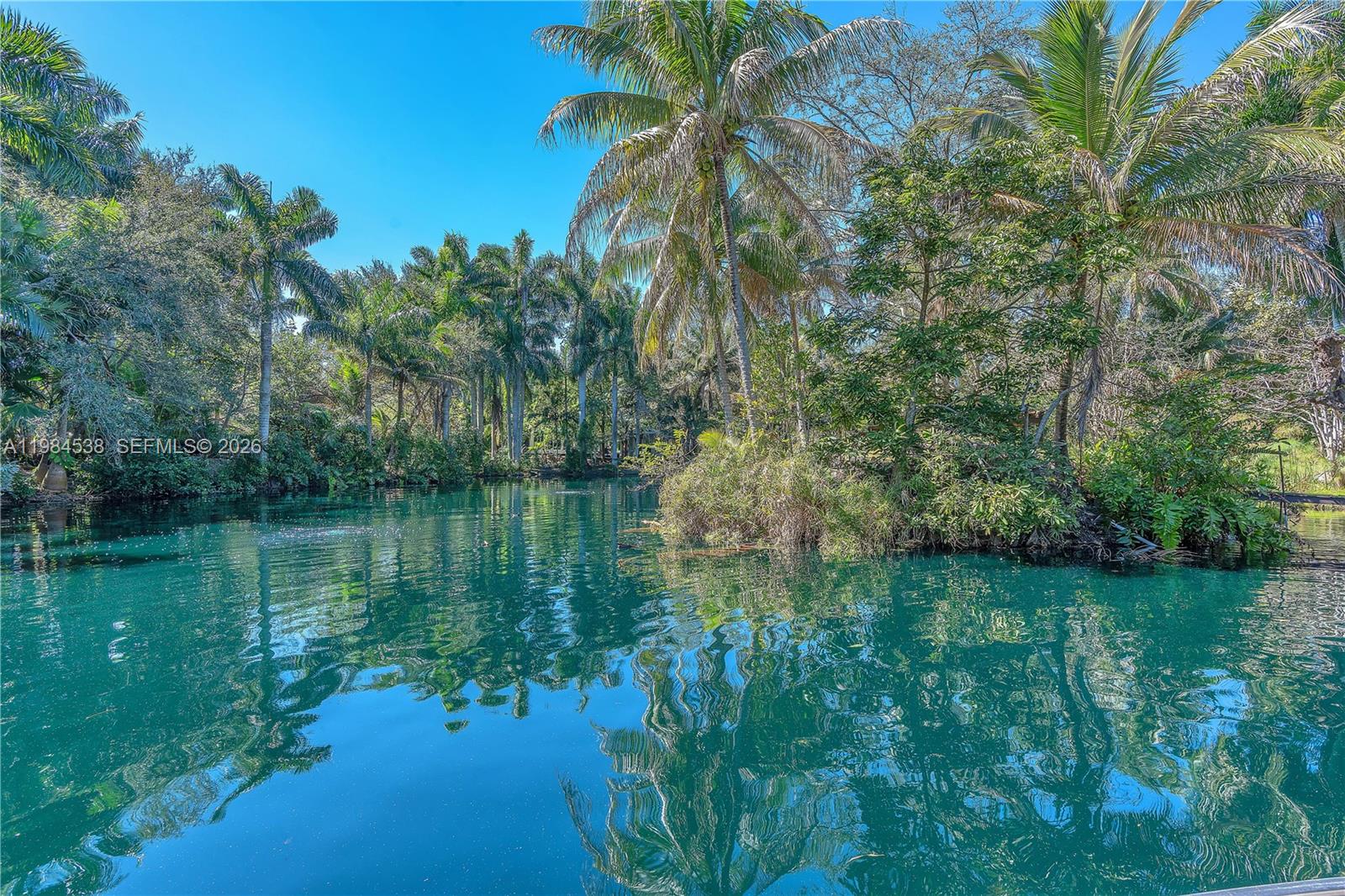   /   sq. ft. $ 2026-03-17 0 foto