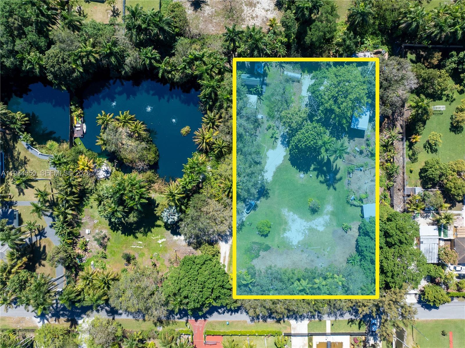   /   кв.футов $ 2026-03-17 0 Фото