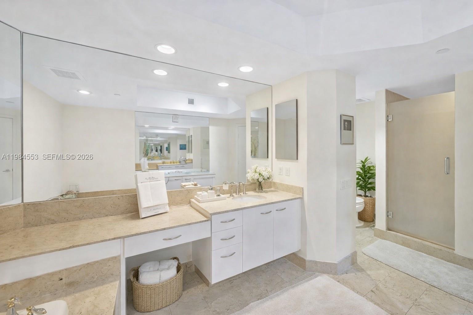 Photo of 21200 Point Pl  #1901, Aventura, Florida, 33180 - Hers Bathrooms