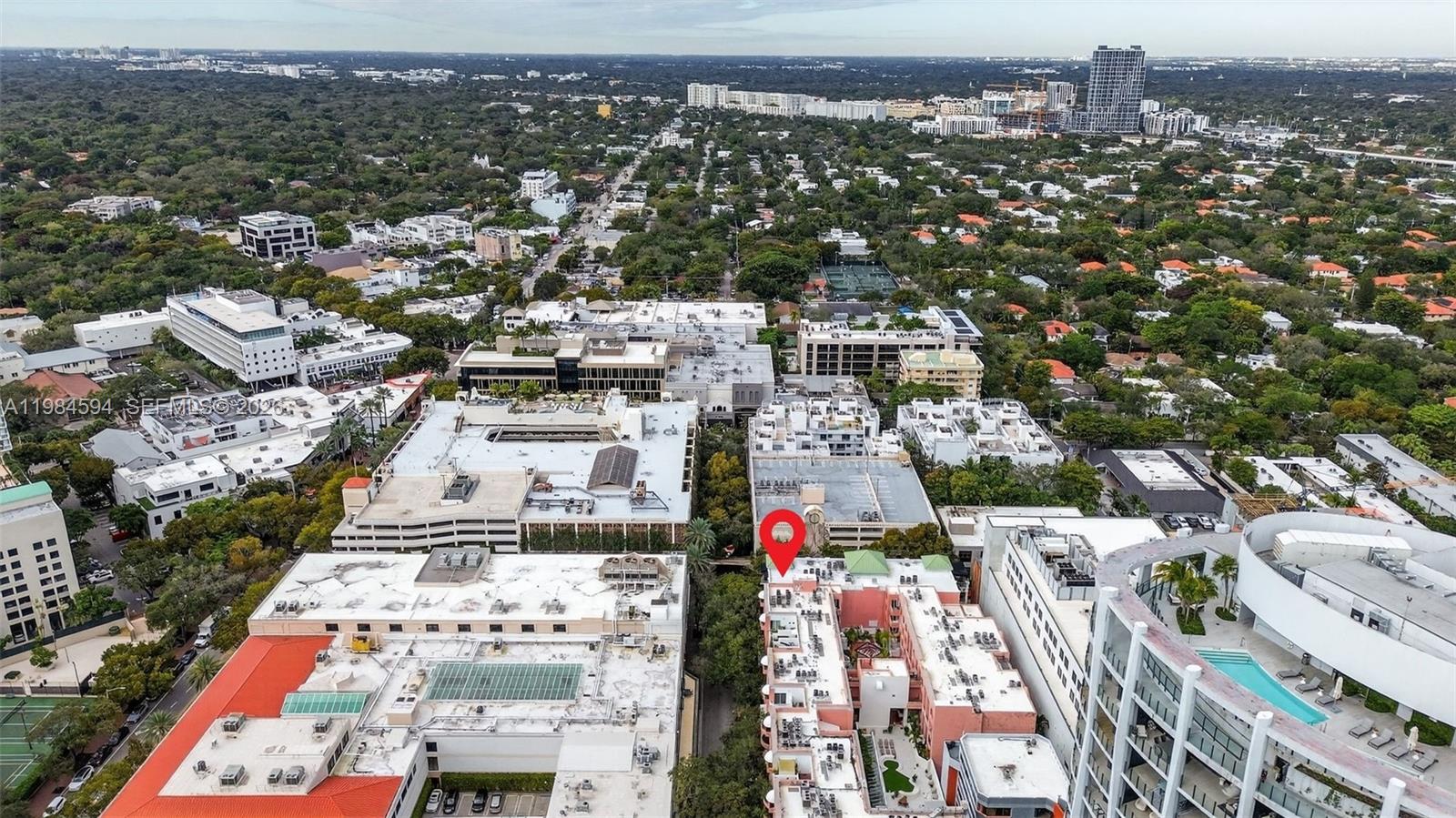 102  /   кв.футов $ 2026-03-17 0 Фото