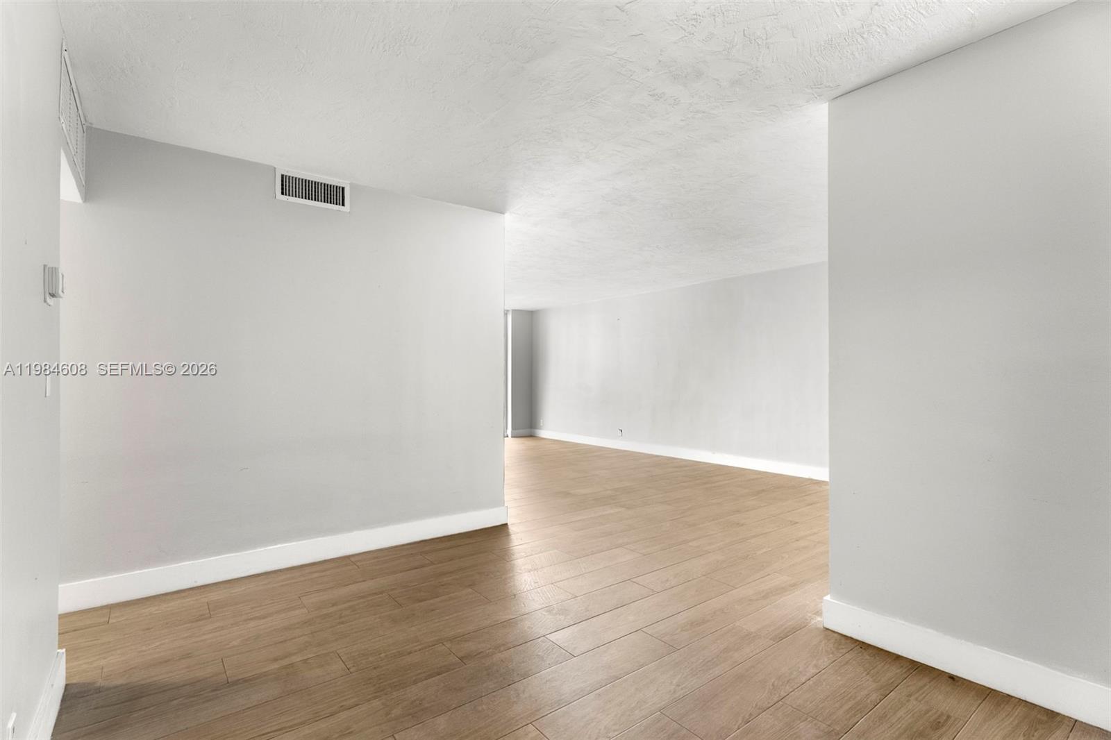 Photo of 3001 Ocean Dr  #1145, Hollywood, Florida, 33019 - 