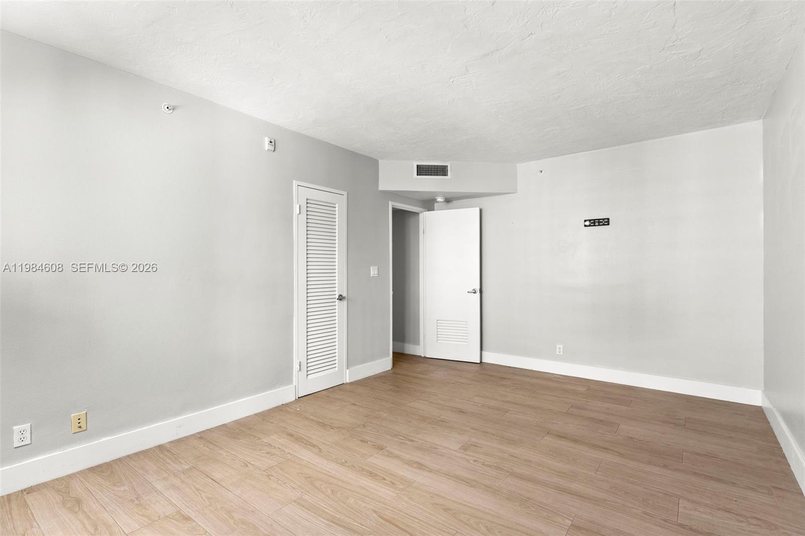 Photo of 3001 Ocean Dr  #1145, Hollywood, Florida, 33019 - 