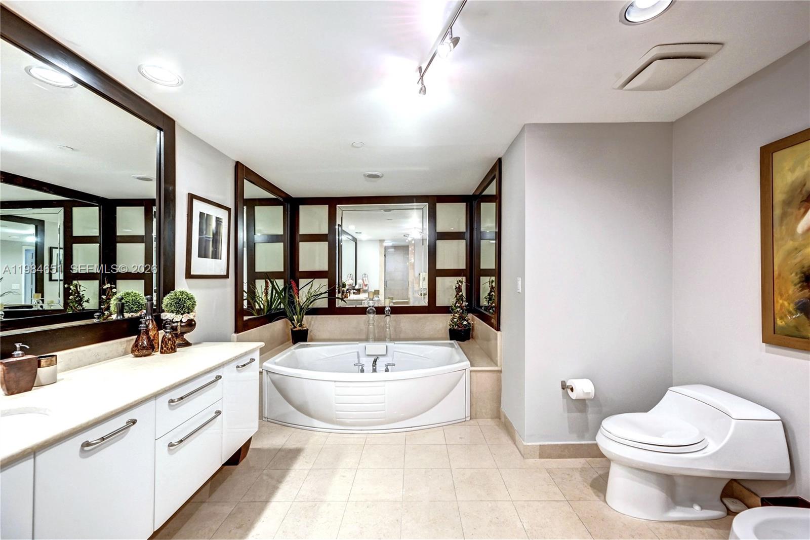 Photo of 3101 Ocean Dr  #3203, Hollywood, Florida, 33019 - 