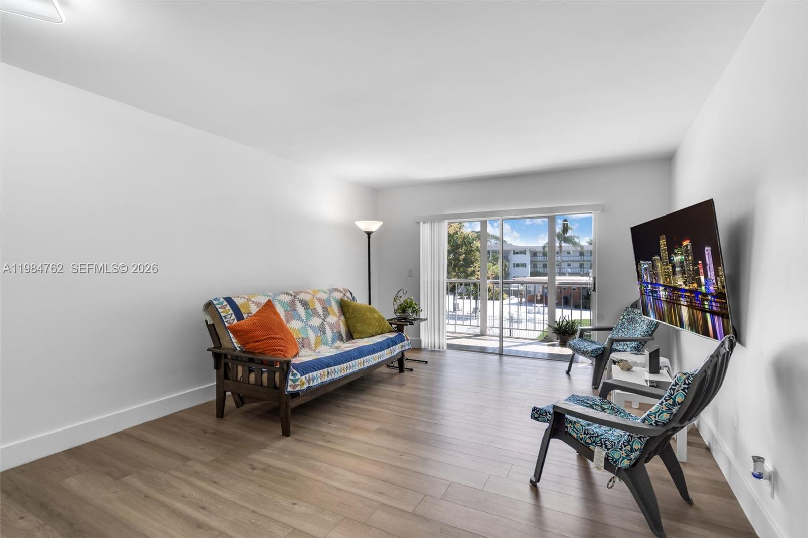 206 1 / 1 672 sq. ft. $ 2026-03-17 0 Photo