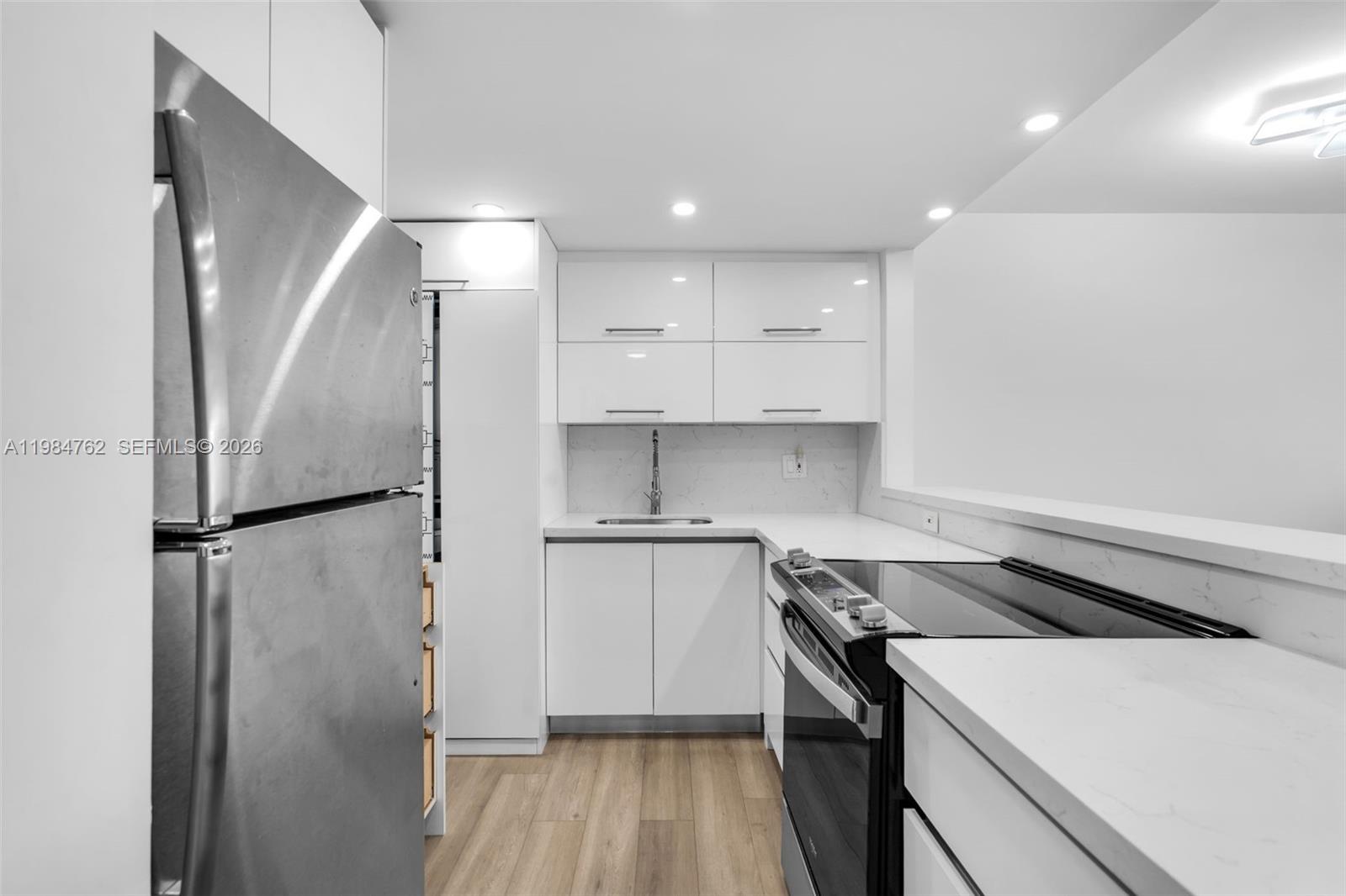 206 1 / 1 672 sq. ft. $ 2026-03-17 0 Photo