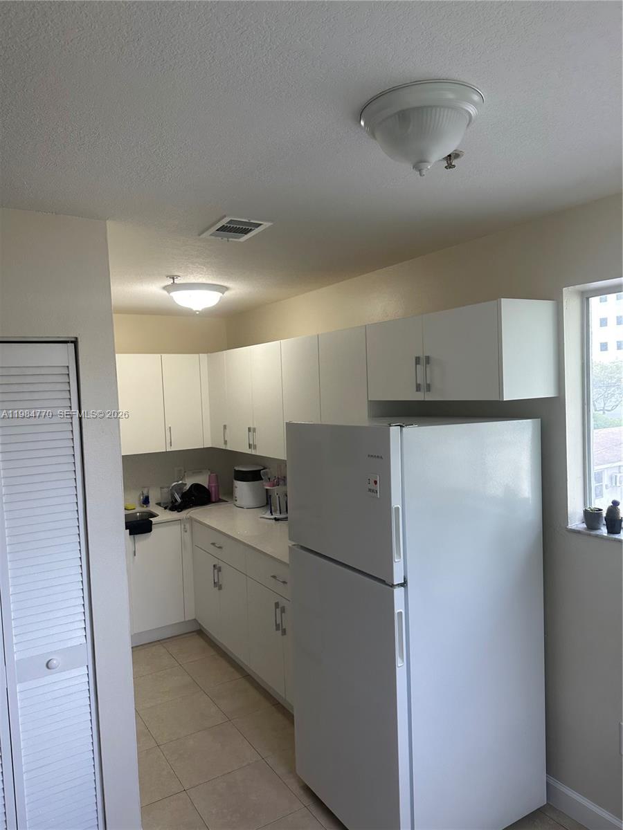   /   кв.футов $ 2026-03-23 0 Фото