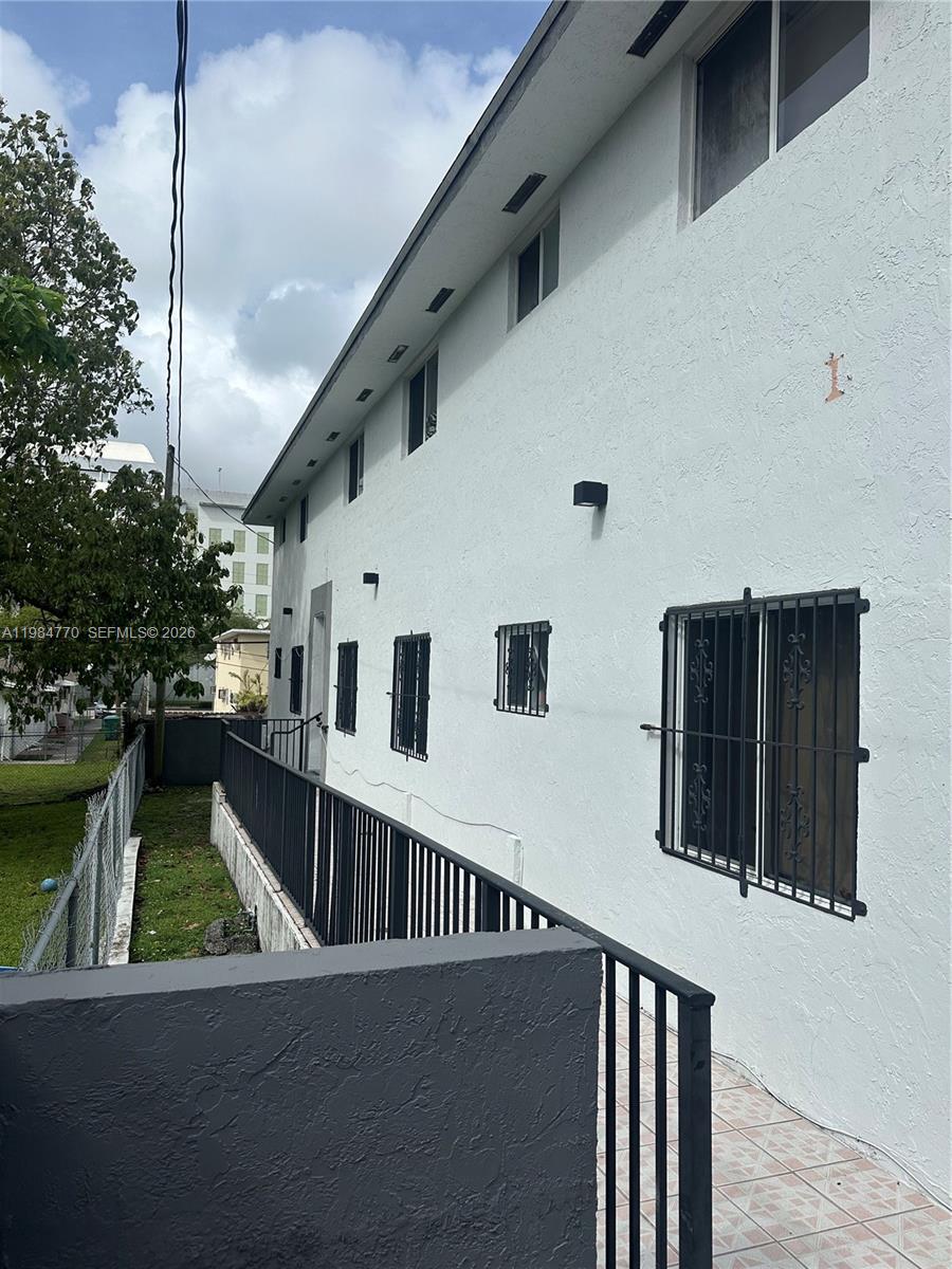   /   кв.футов $ 2026-03-23 0 Фото