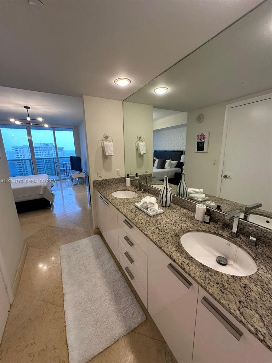 1606 2 / 1 1086 sq. ft. $ 2026-03-17 0 foto