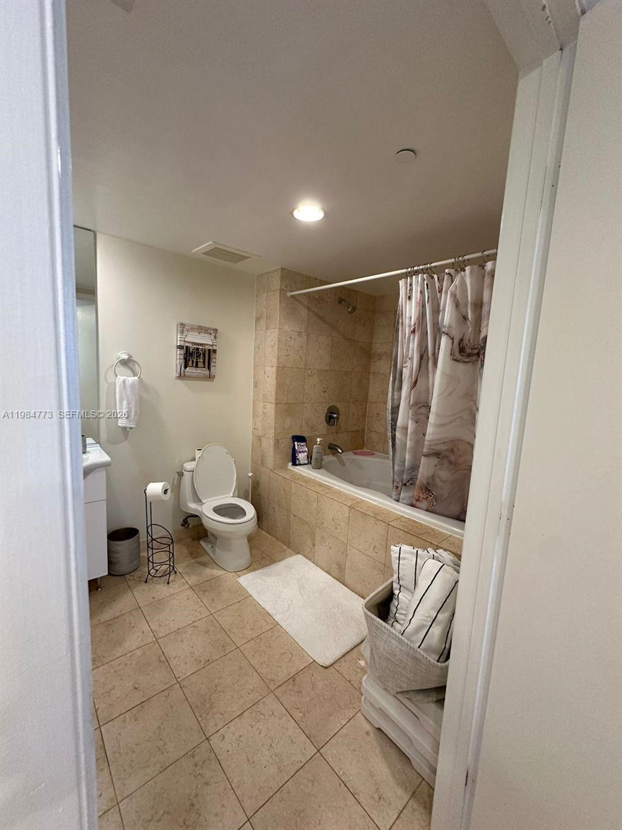 1606 2 / 1 1086 sq. ft. $ 2026-03-17 0 foto