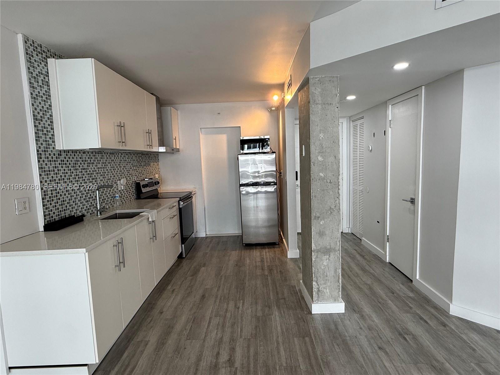 Photo of 1825 Ocean Dr #305, Hallandale Beach, Florida, 33009 -