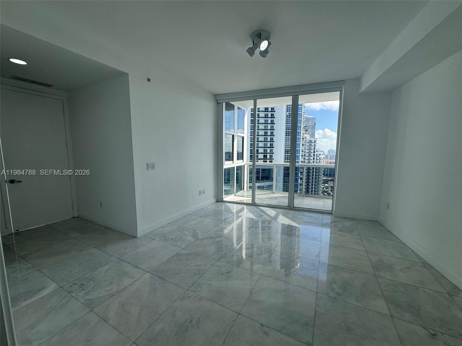 3505 2 / 3 1577 sq. ft. $ 2026-04-28 0 Photo