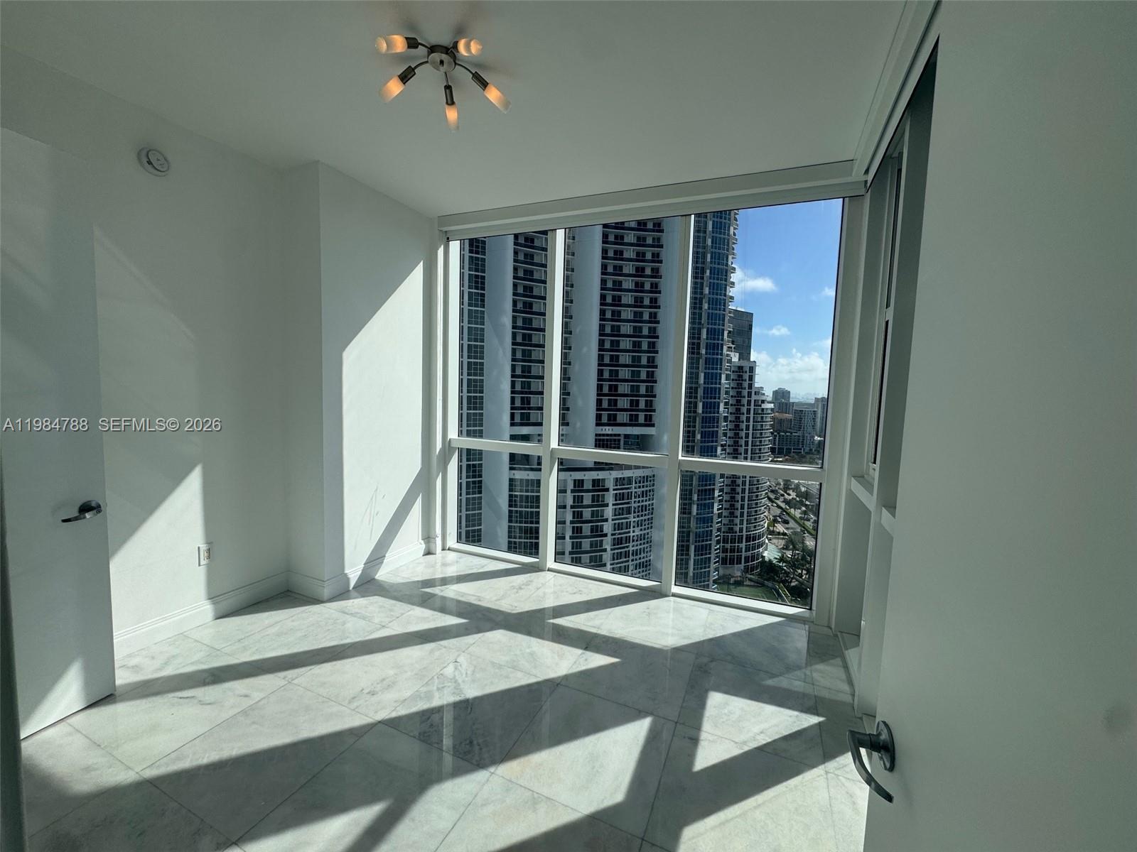 3505 2 / 3 1577 sq. ft. $ 2026-04-28 0 Photo