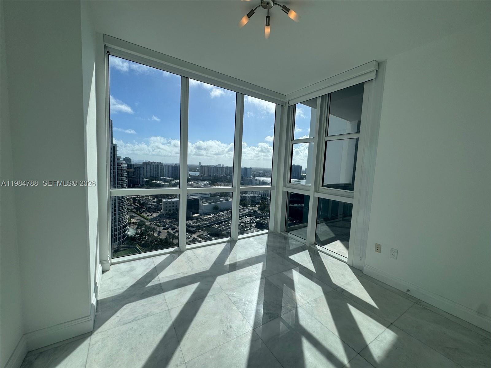 3505 2 / 3 1577 sq. ft. $ 2026-04-28 0 Photo