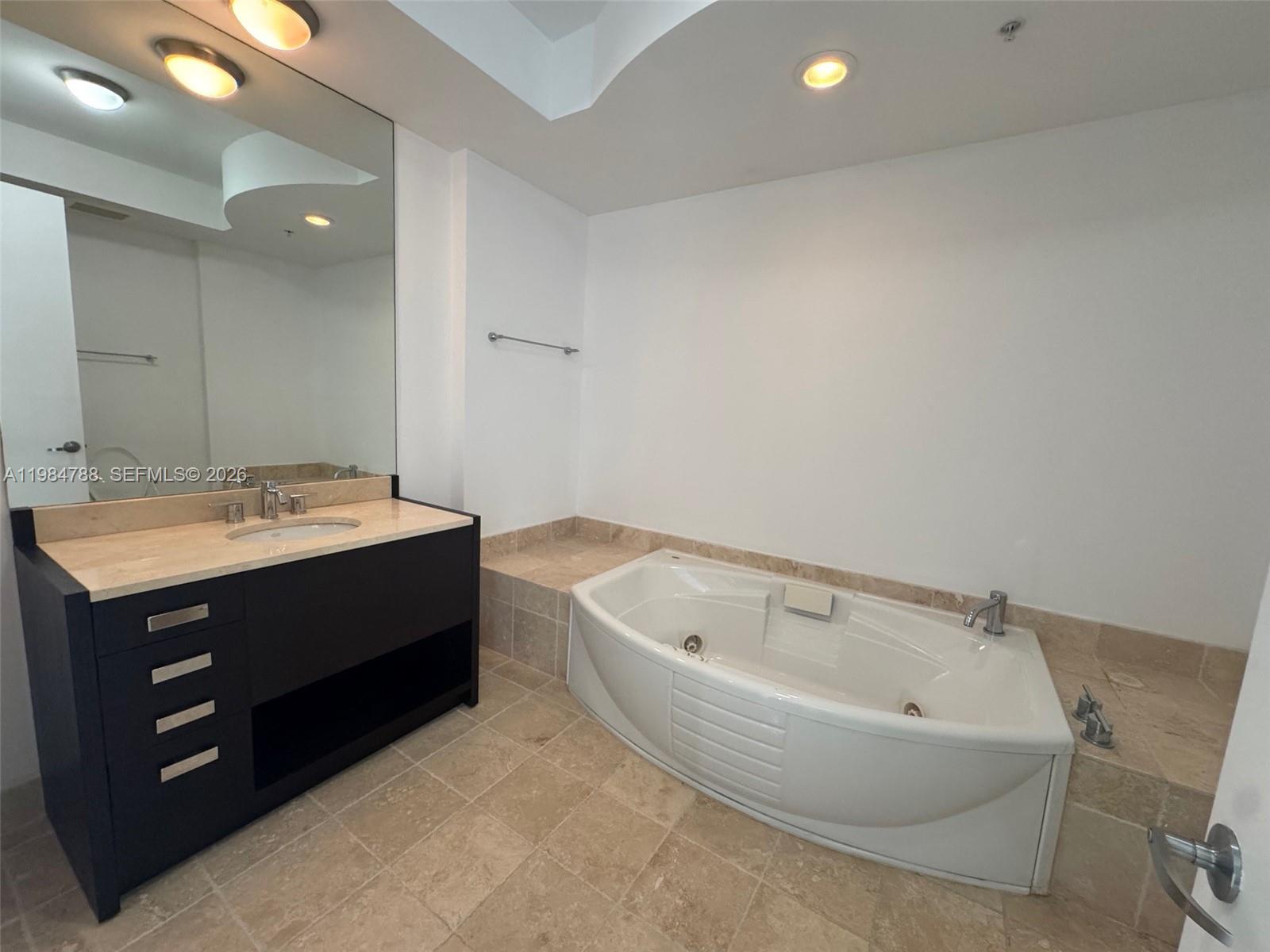 3505 2 / 3 1577 sq. ft. $ 2026-04-28 0 Photo