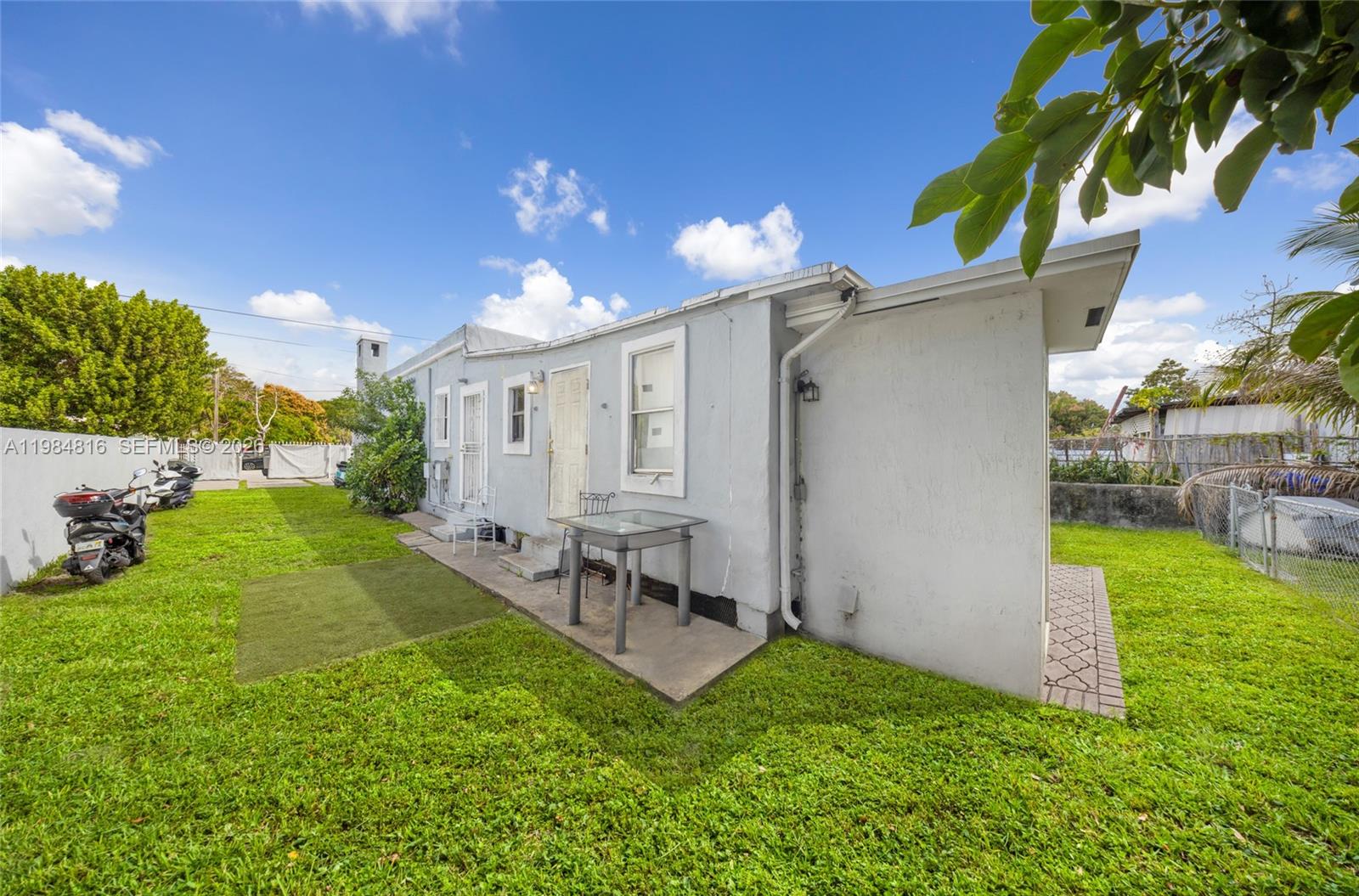   /  1354 кв.футов $ 2026-03-17 0 Фото