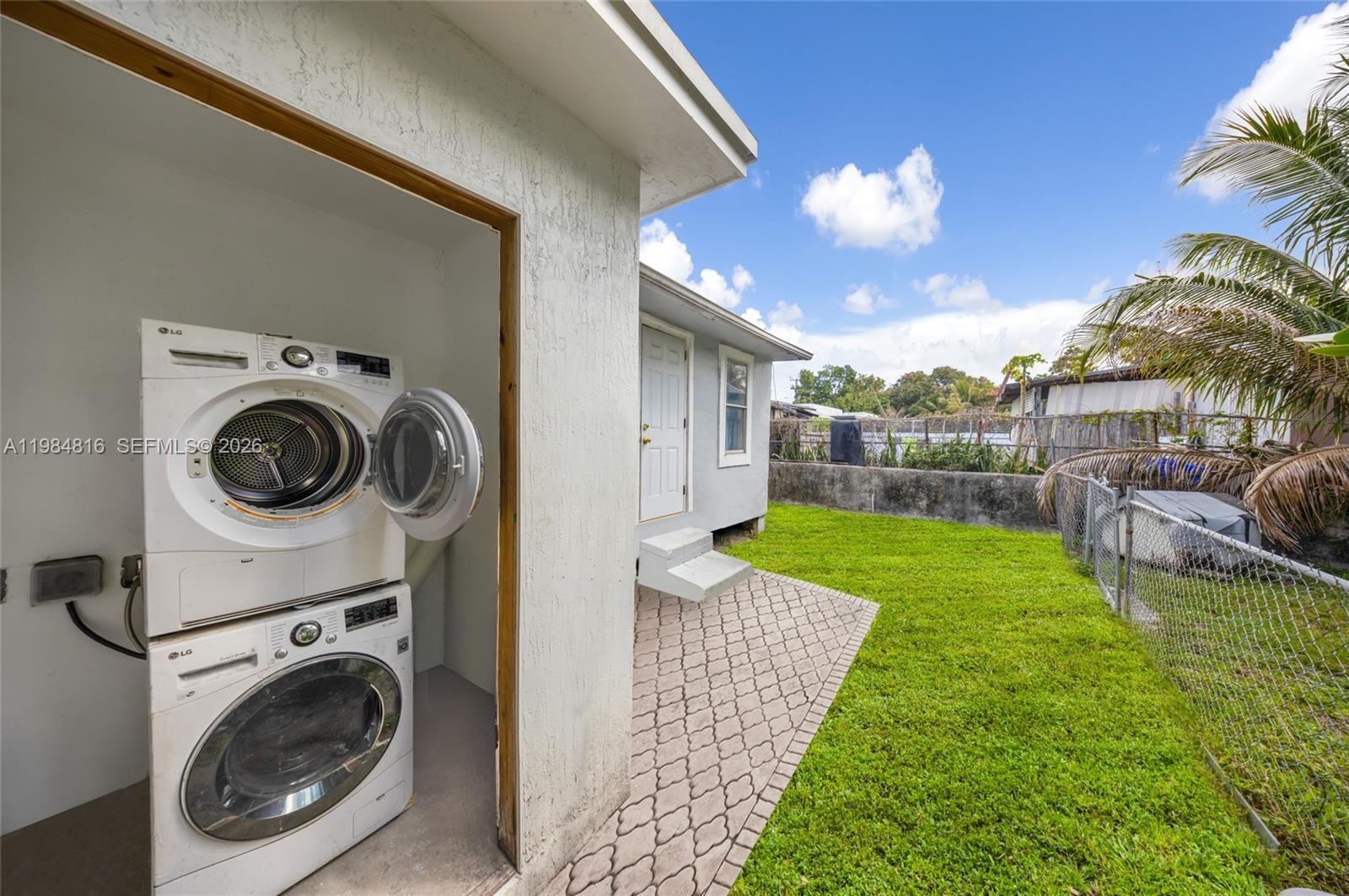   /  1354 кв.футов $ 2026-03-17 0 Фото