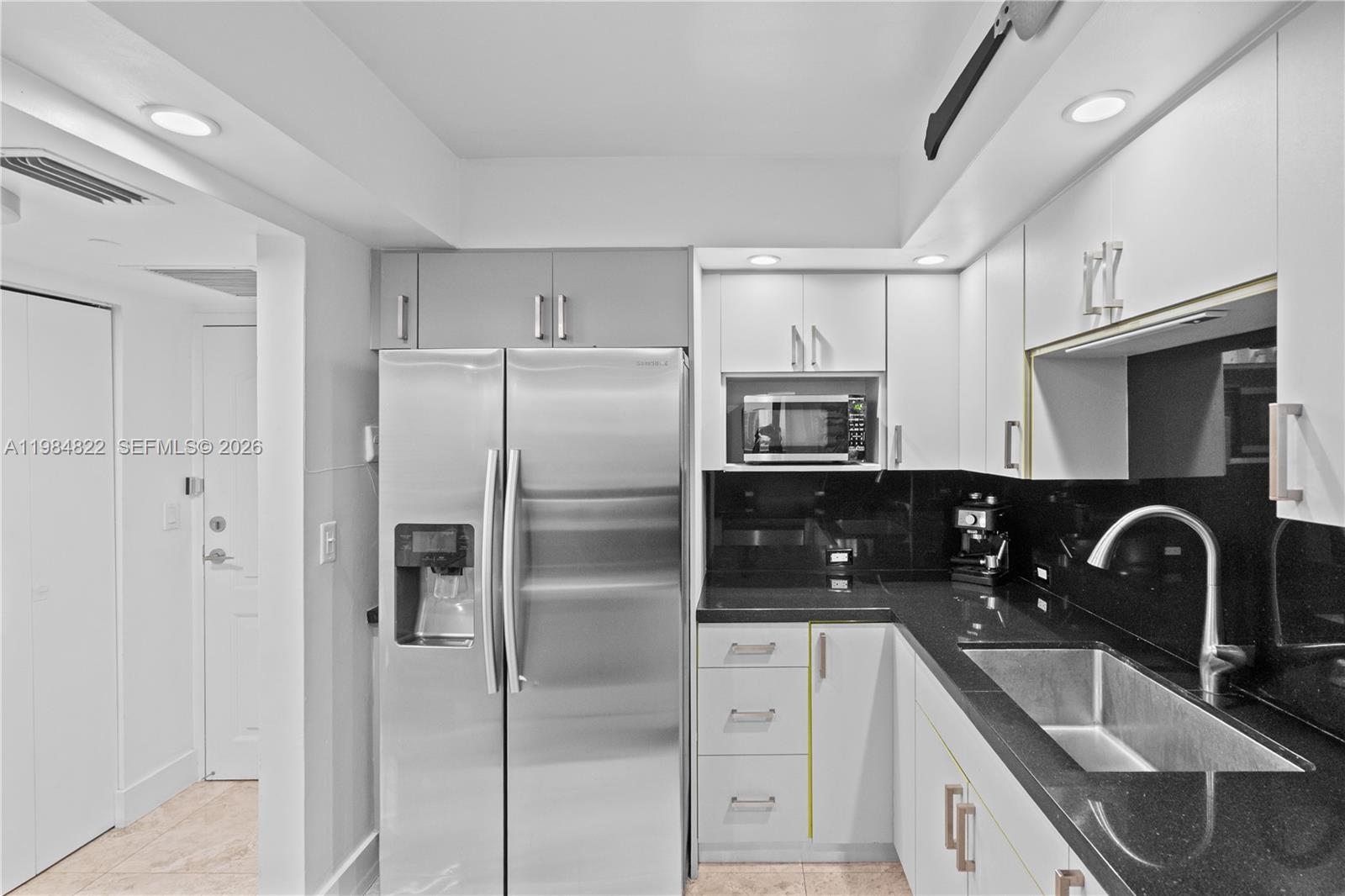 Photo of 3675 Country Club Dr  #1907, Aventura, Florida, 33180 - 