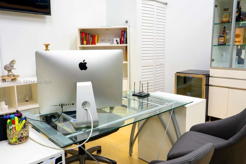   /   sq. ft. $ 2026-03-17 0 foto