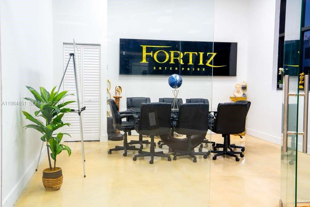   /   sq. ft. $ 2026-03-17 0 foto