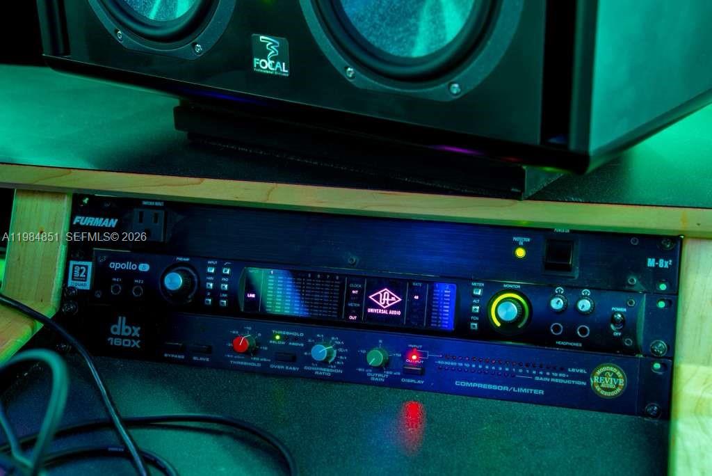   /   sq. ft. $ 2026-03-17 0 foto