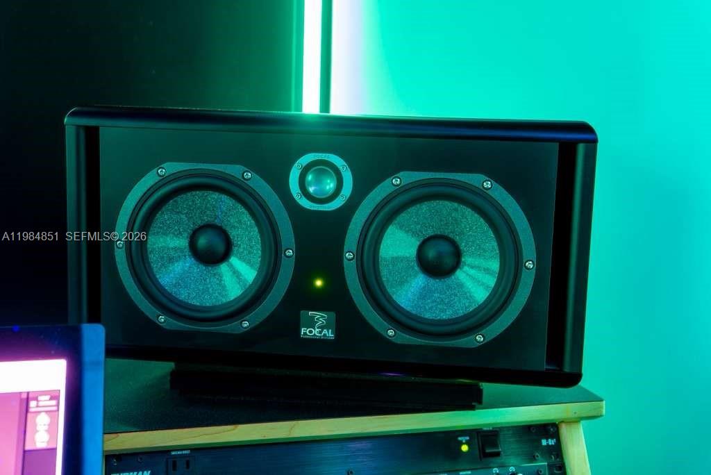   /   sq. ft. $ 2026-03-17 0 foto