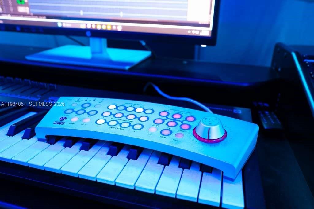   /   sq. ft. $ 2026-03-17 0 foto