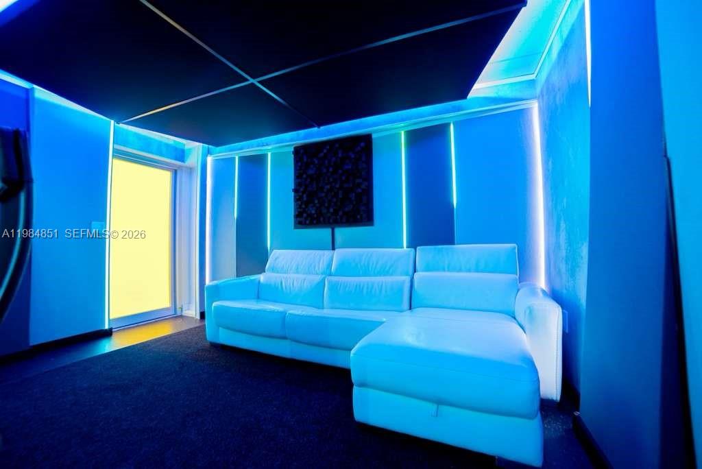   /   sq. ft. $ 2026-03-17 0 foto