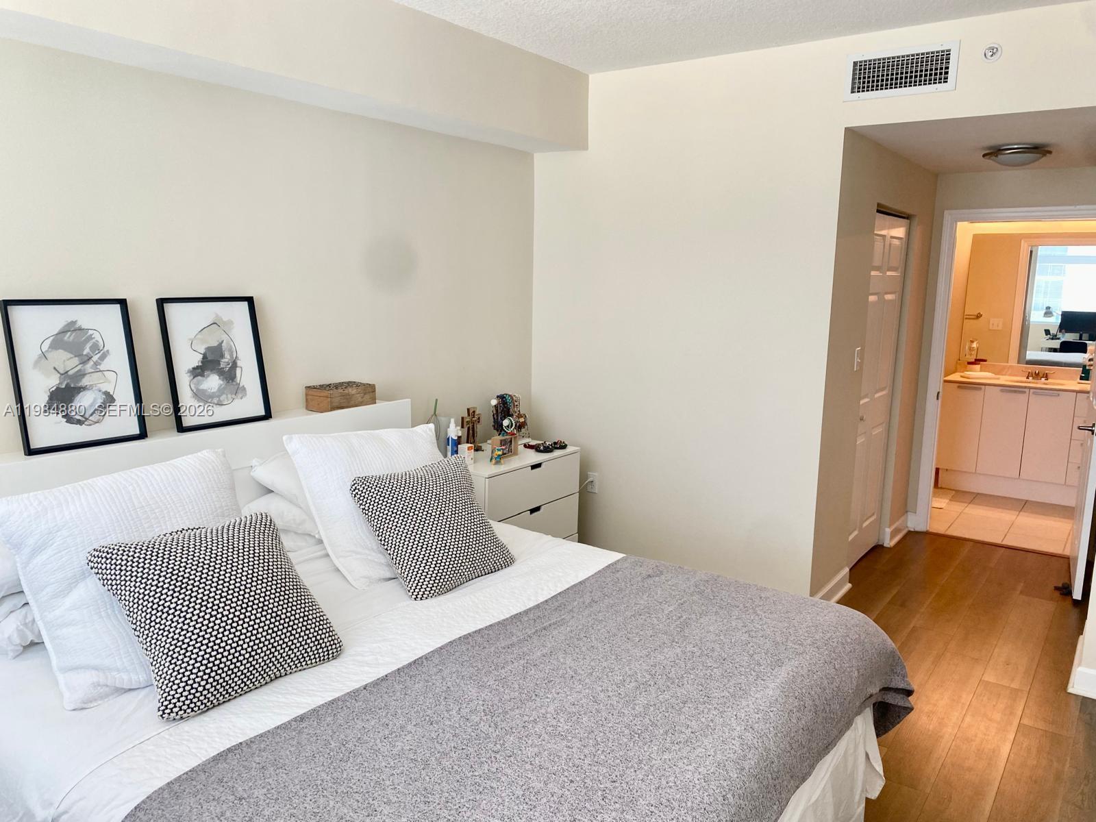 Photo of 140 Dixie Hwy #704, Hollywood, Florida, 33020 -