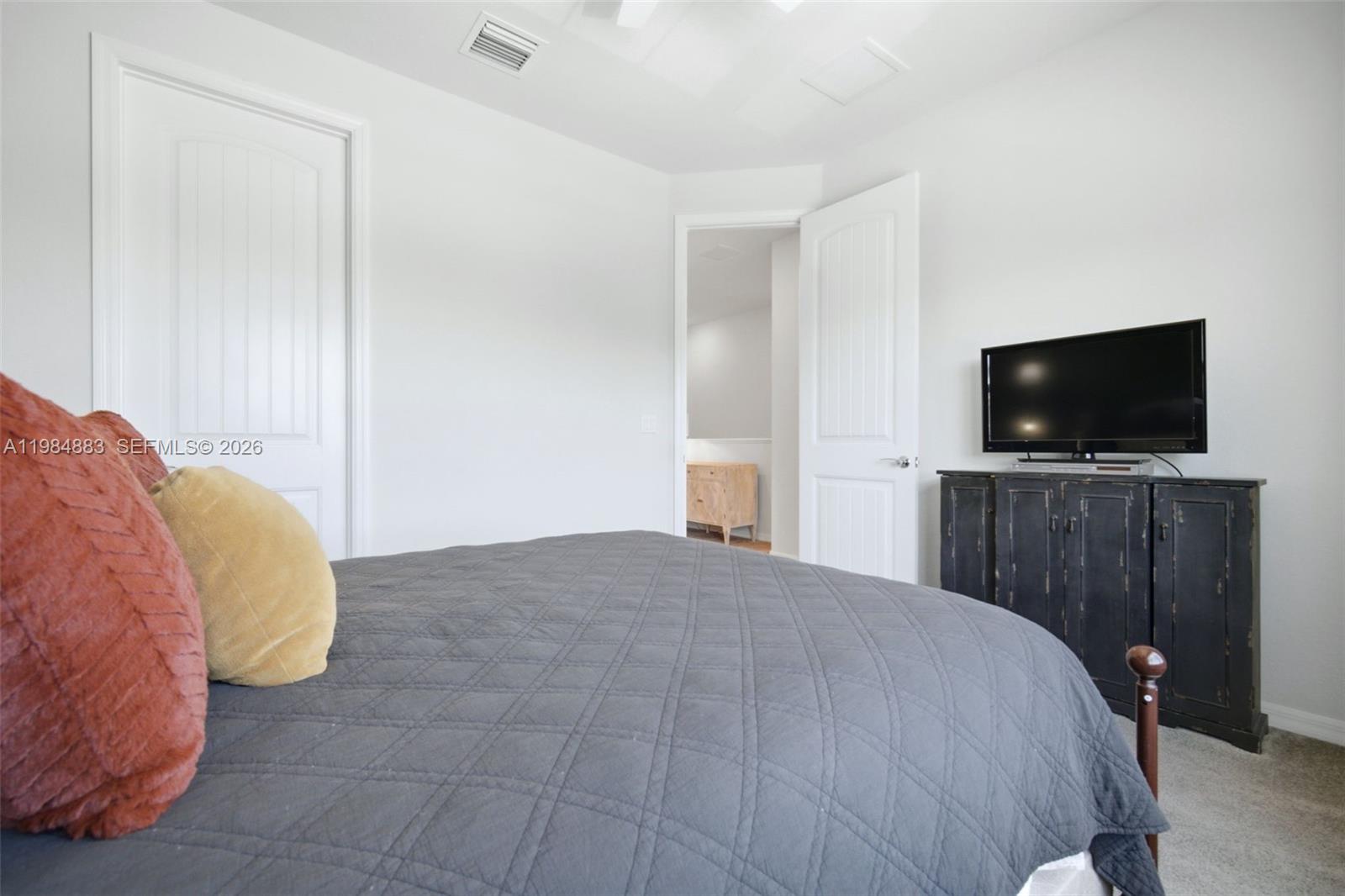 See details 1628 3 / 3 1768 sq. ft. $ 2026-03-18 0 Photo