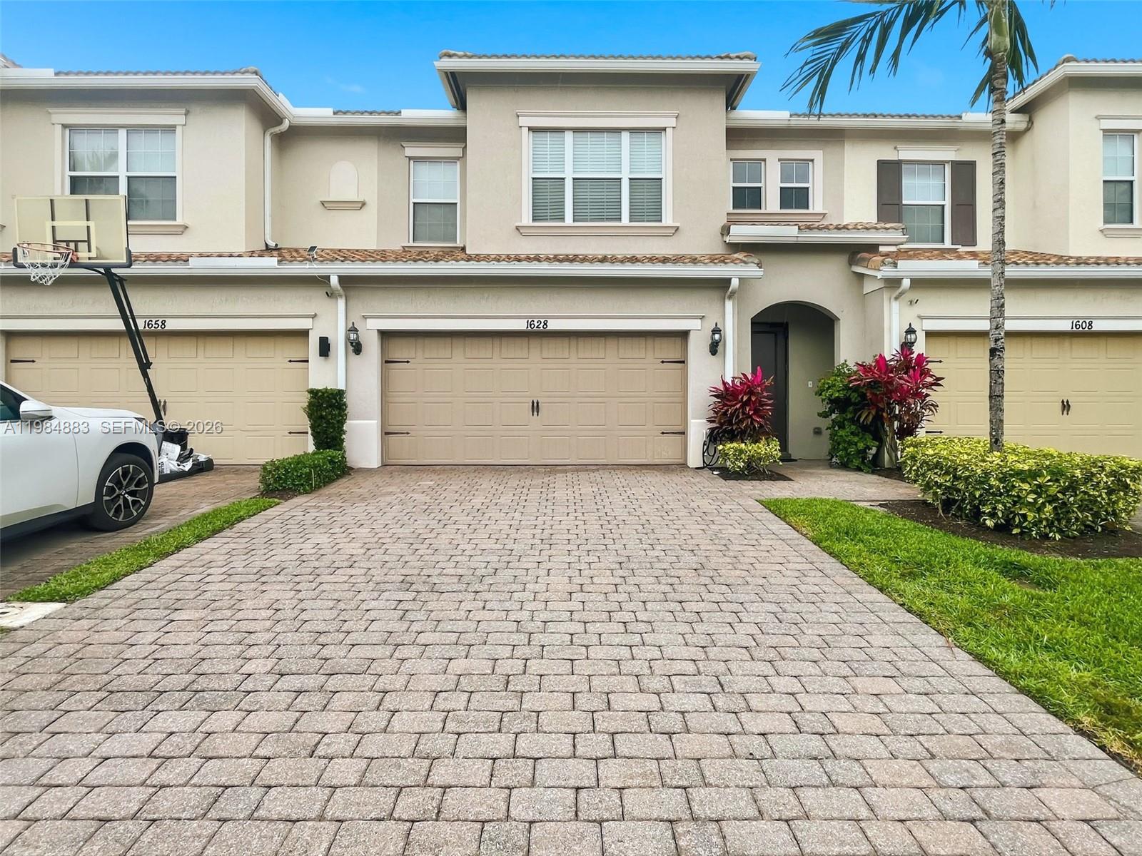 See details 1628 3 / 3 1768 sq. ft. $ 2026-03-18 0 Photo